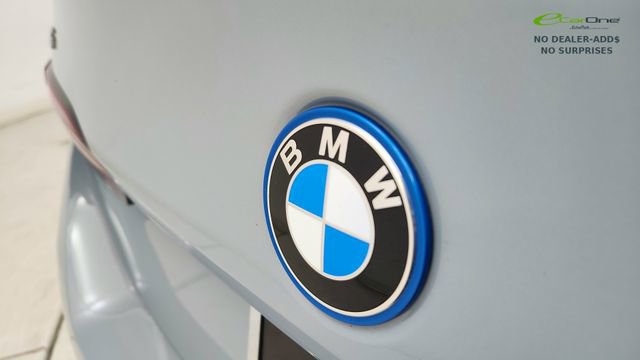 Used 2025 BMW i5 xDrive40 w/ M Sport Package image 16