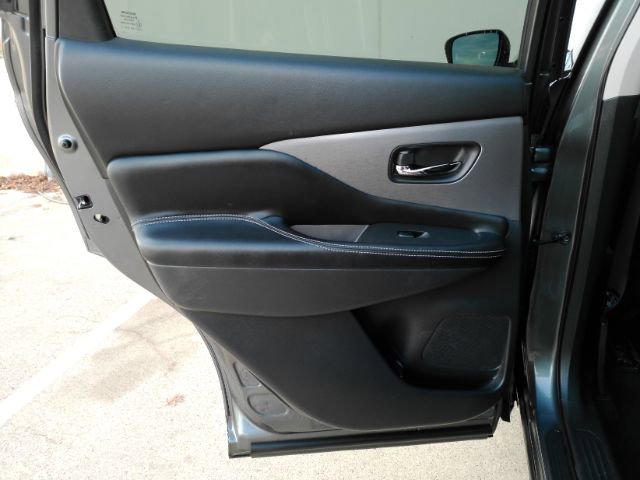 Used 2019 Nissan Murano SV image 16