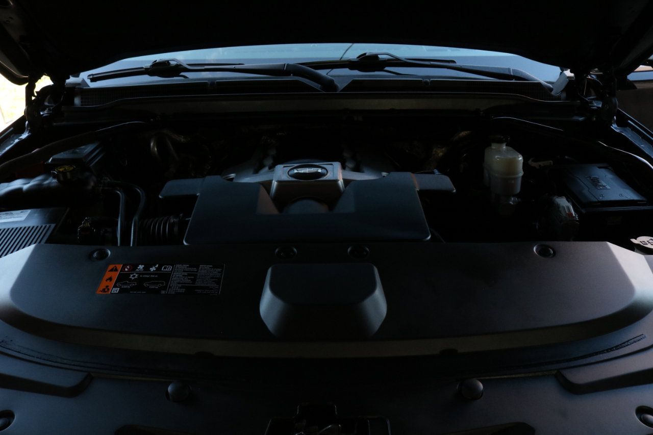 Used 2017 Cadillac Escalade Premium Luxury image 61