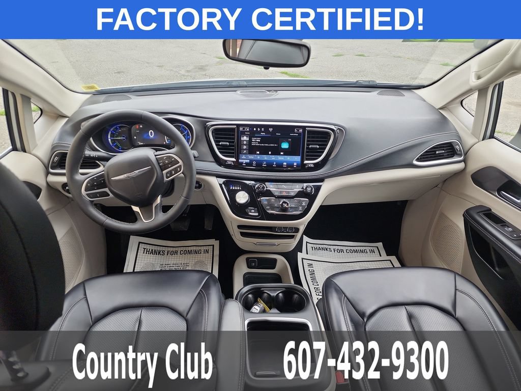 Used 2023 Chrysler Pacifica Touring-L FWD image 22