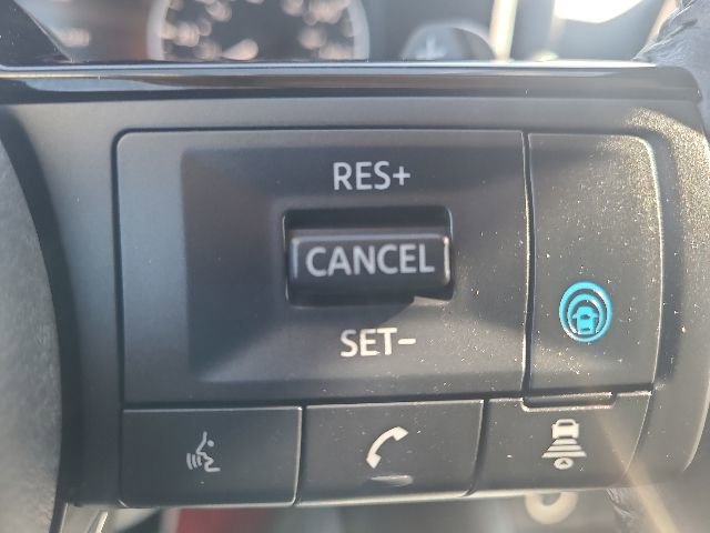 Used 2021 Nissan Rogue SV w/ Premium Package FWD image 16
