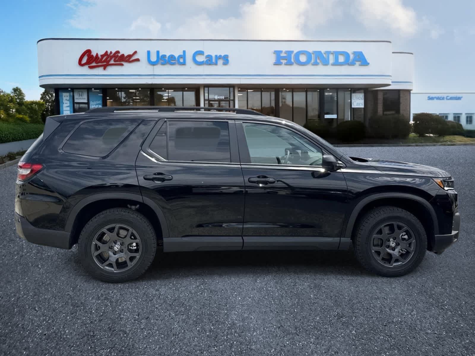 Used 2026 Honda Pilot TrailSport image 6