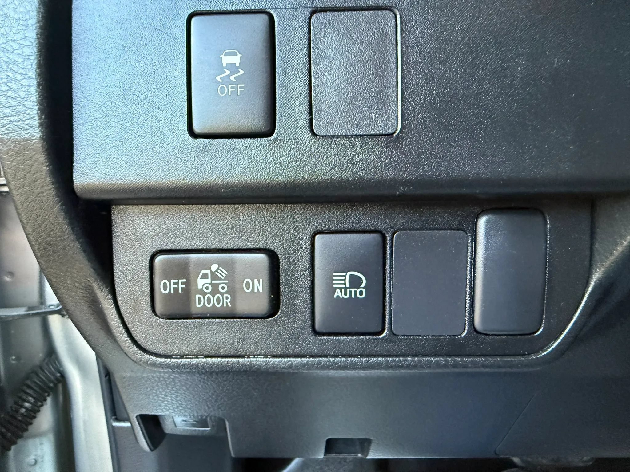 Used 2023 Toyota Tacoma SR5 w/ Technology Package AWD/4WD image 26