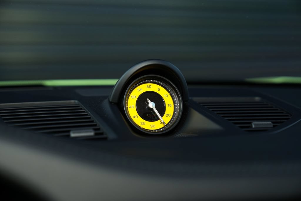 Certified 2025 Porsche 911 Carrera GTS RWD image 25