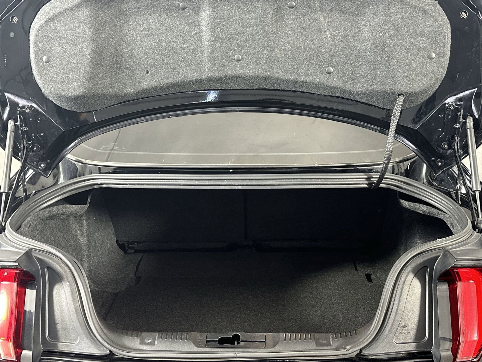 Used 2021 Ford Mustang GT image 28