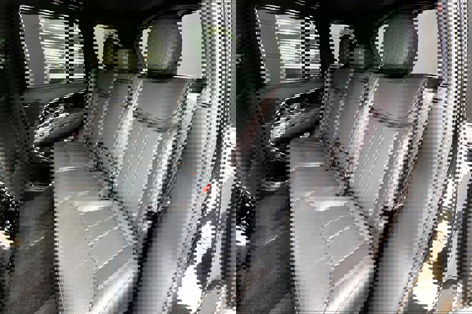 Used 2023 Land Rover Range Rover SE image 24