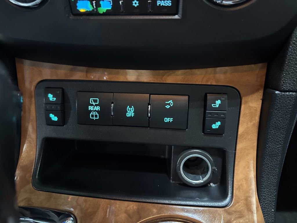 Used 2012 Buick Enclave Leather FWD image 18