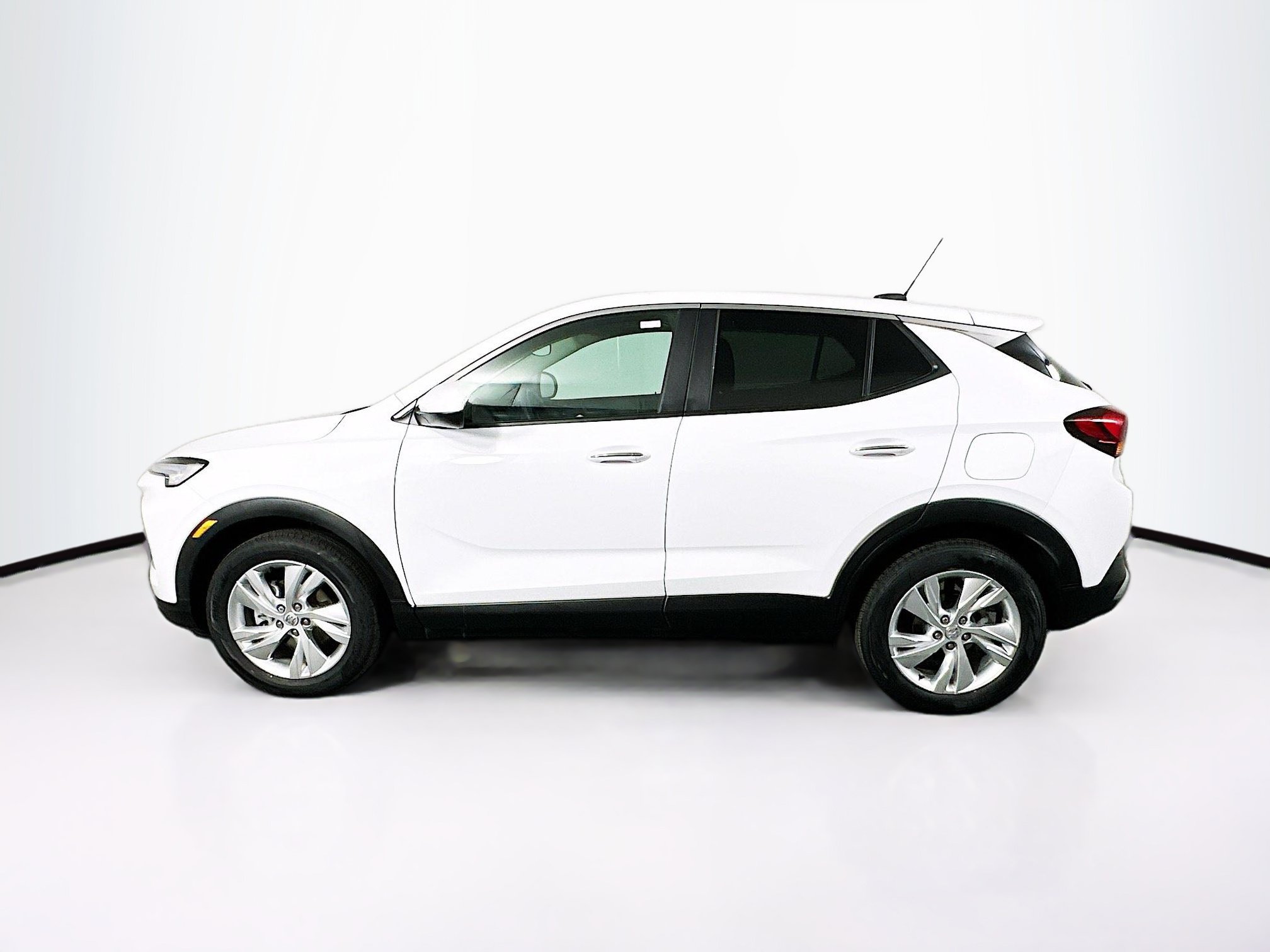 Used 2025 Buick Encore GX Preferred FWD image 4
