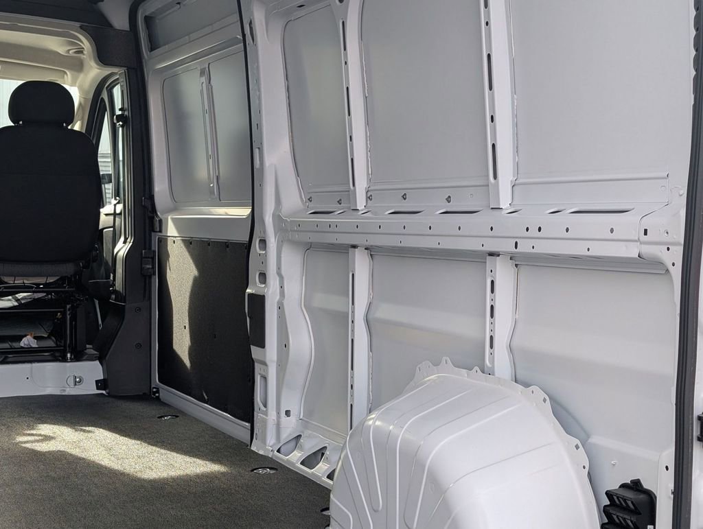 Used 2024 RAM ProMaster 2500 FWD image 15