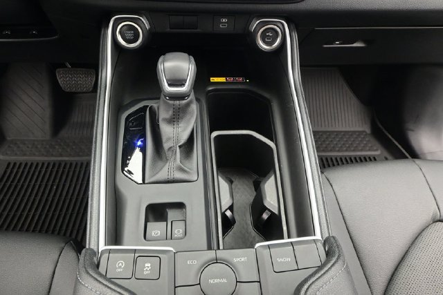Used 2024 Toyota Grand Highlander FWD image 8