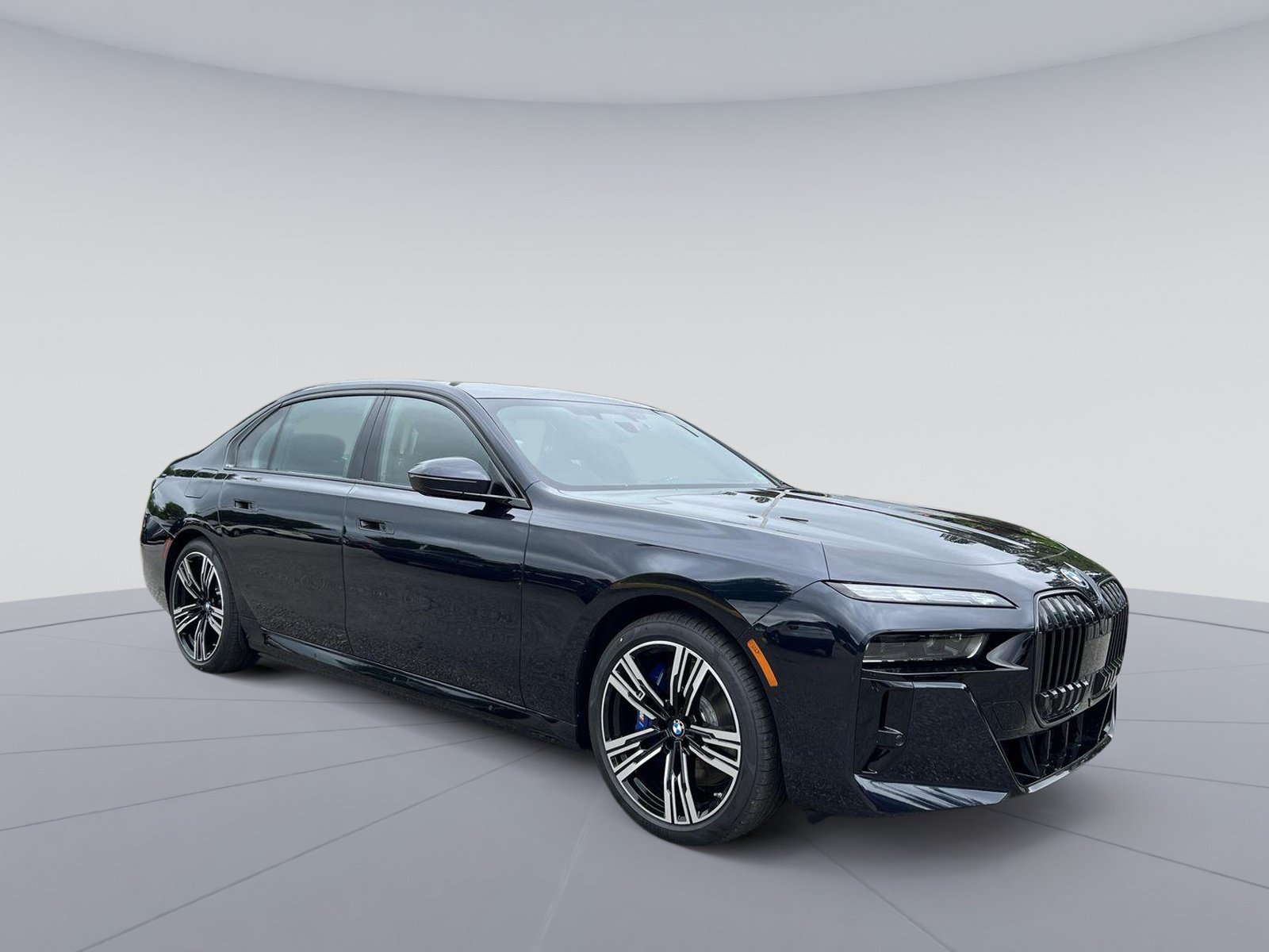 New 2025 BMW i7 eDrive50 w/ Executive Package RWD image 7