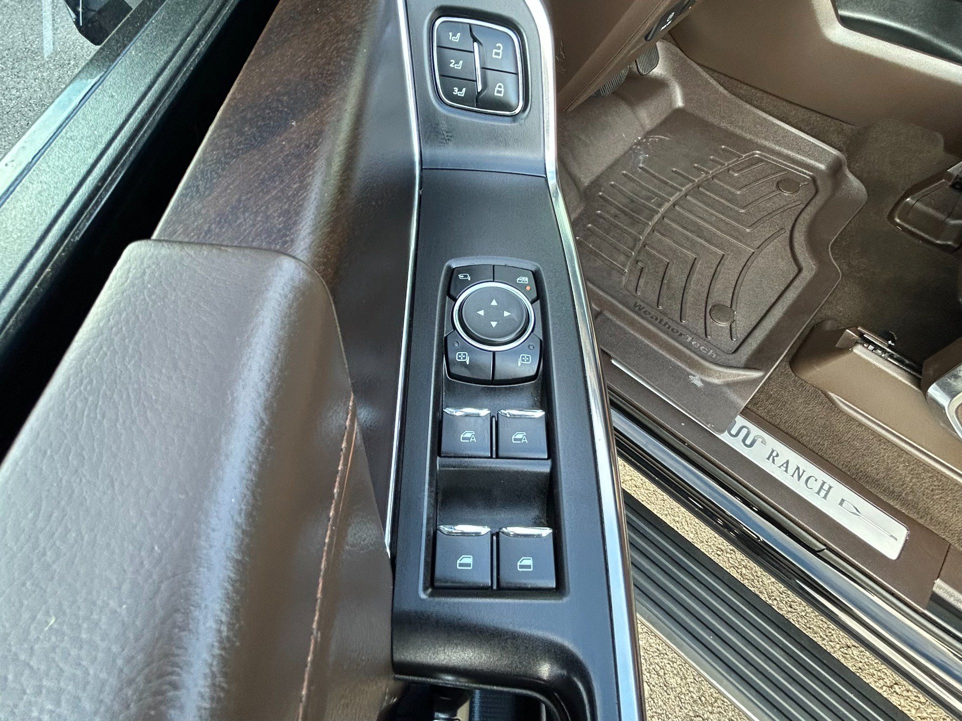 Used 2022 Ford F150 King Ranch w/ Equipment Group 601A High AWD/4WD image 15
