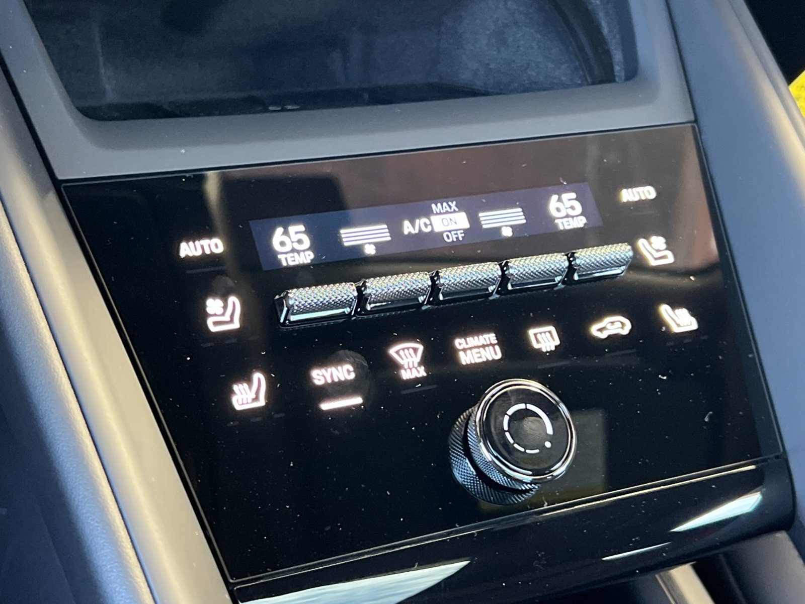New 2026 Porsche Macan 4 Electric AWD/4WD image 25