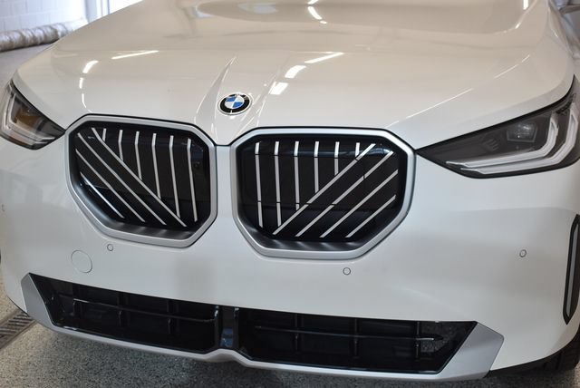 New 2026 BMW X3 xDrive30i w/ Premium Package AWD/4WD image 14