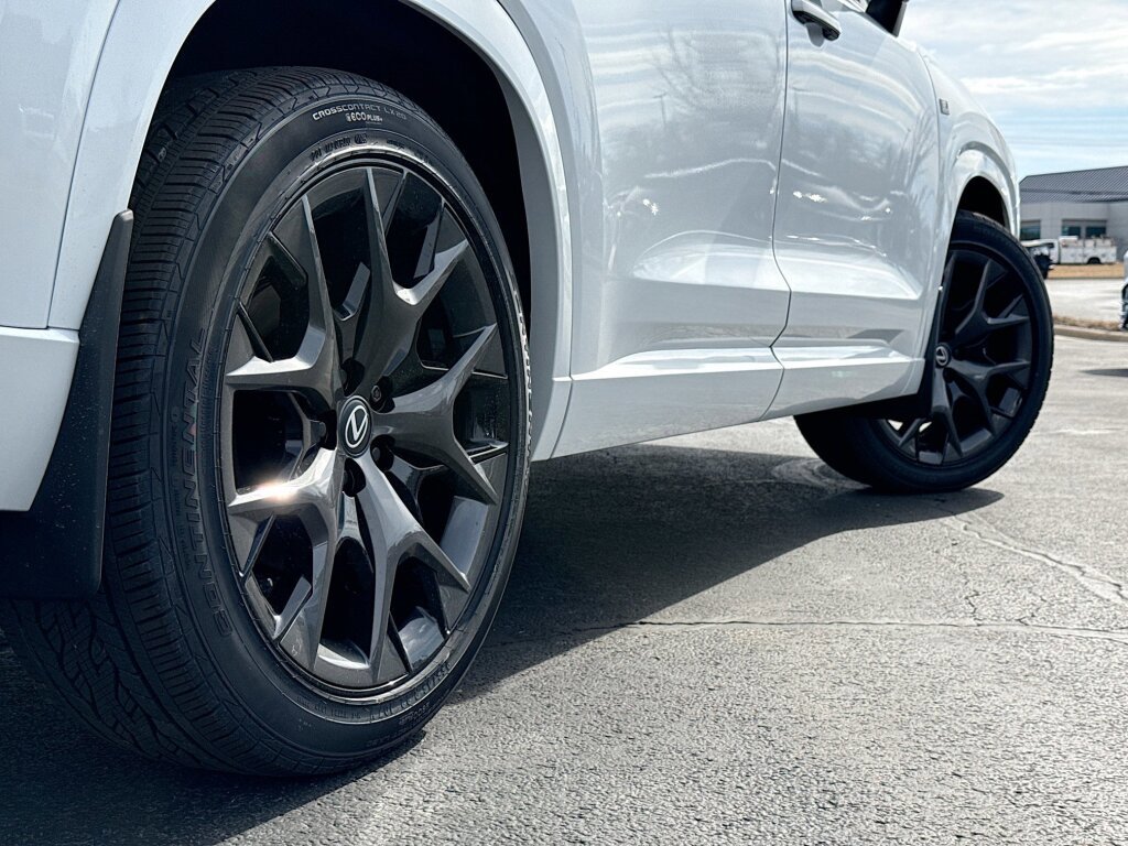 New 2026 Lexus TX 500h AWD image 14