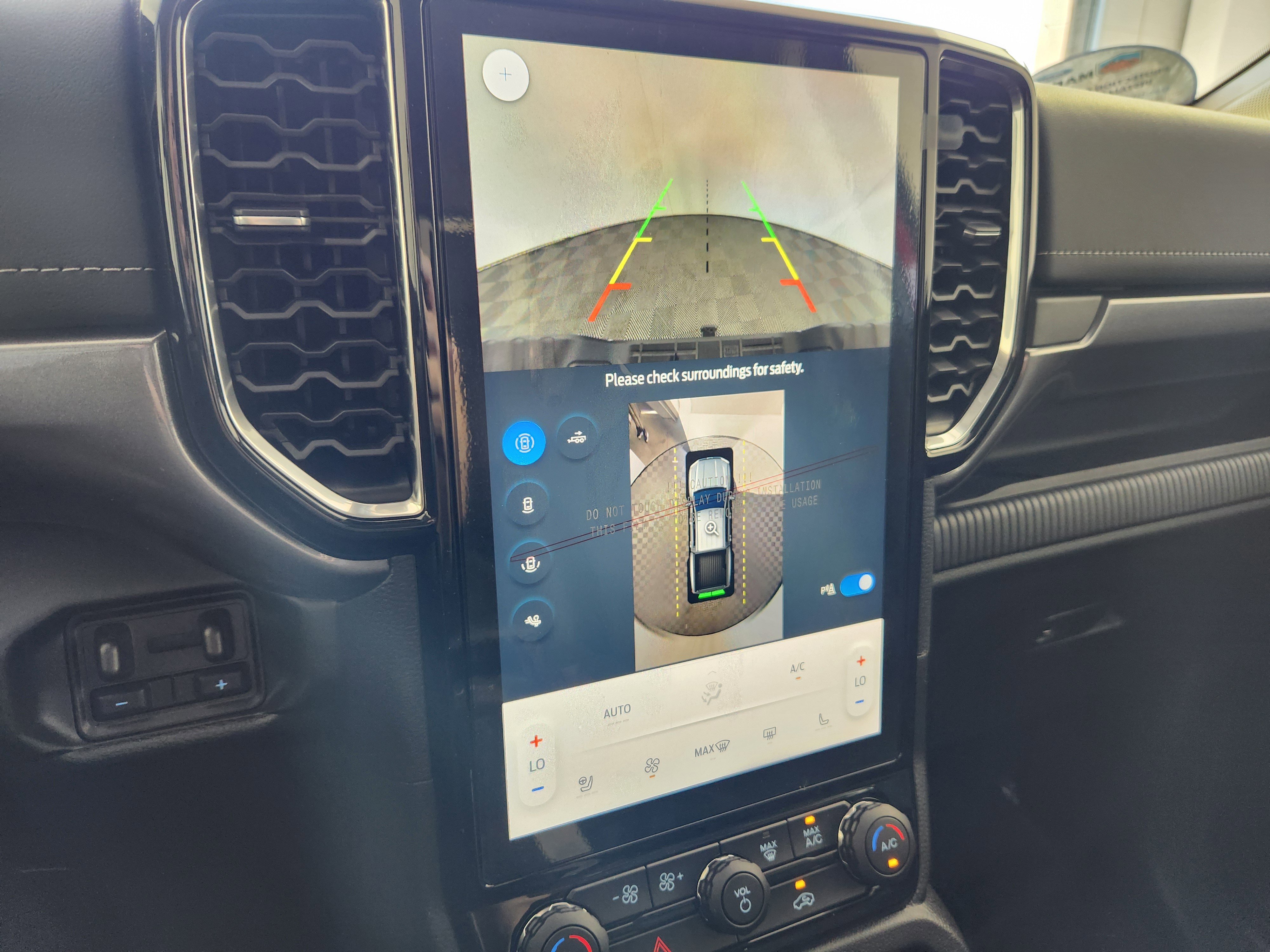 New 2025 Ford Ranger Lariat w/ Advanced Towing Package image 15