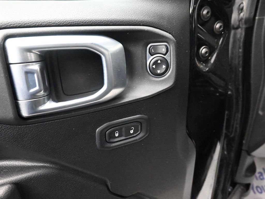 Used 2023 Jeep Gladiator Sport image 29