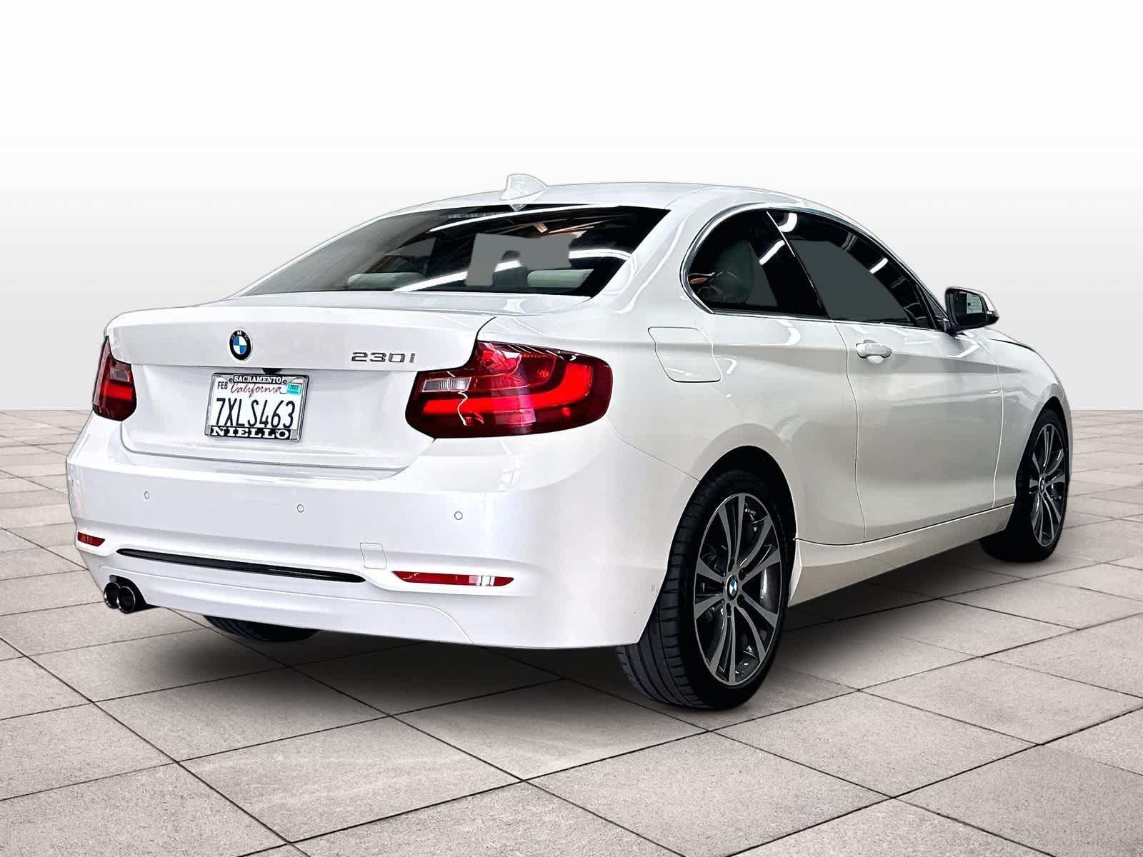 Used 2017 BMW 230i Coupe RWD image 16