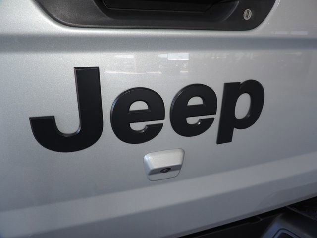 Used 2022 Jeep Gladiator Sport image 15