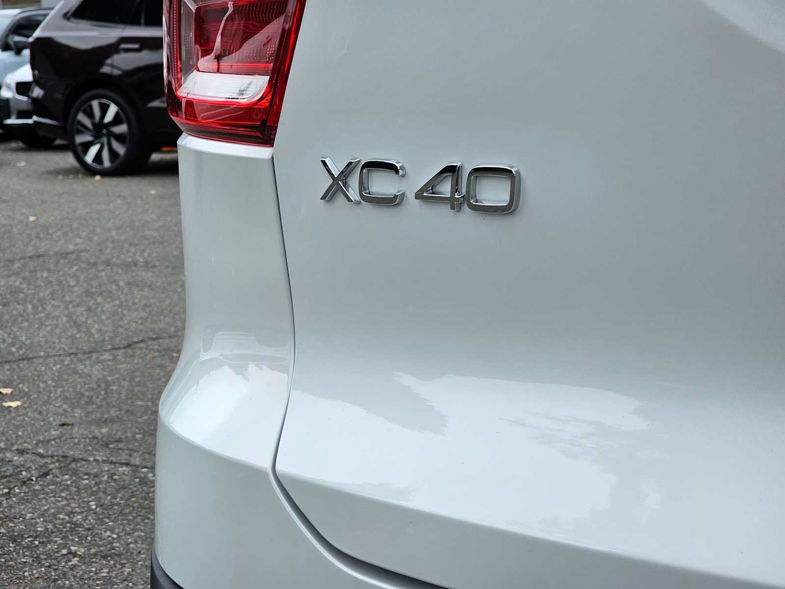 New 2026 Volvo XC40 B5 Core w/ Climate Package image 14
