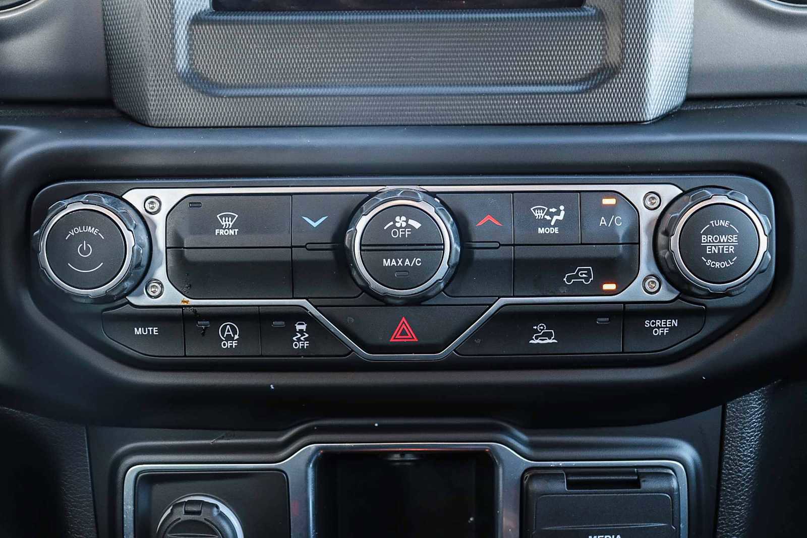 Used 2022 Jeep Wrangler Unlimited Sport image 13