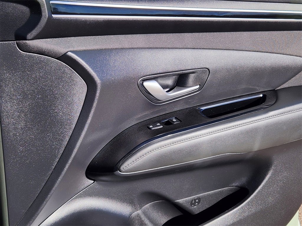 Used 2024 Hyundai Santa Cruz Limited image 13