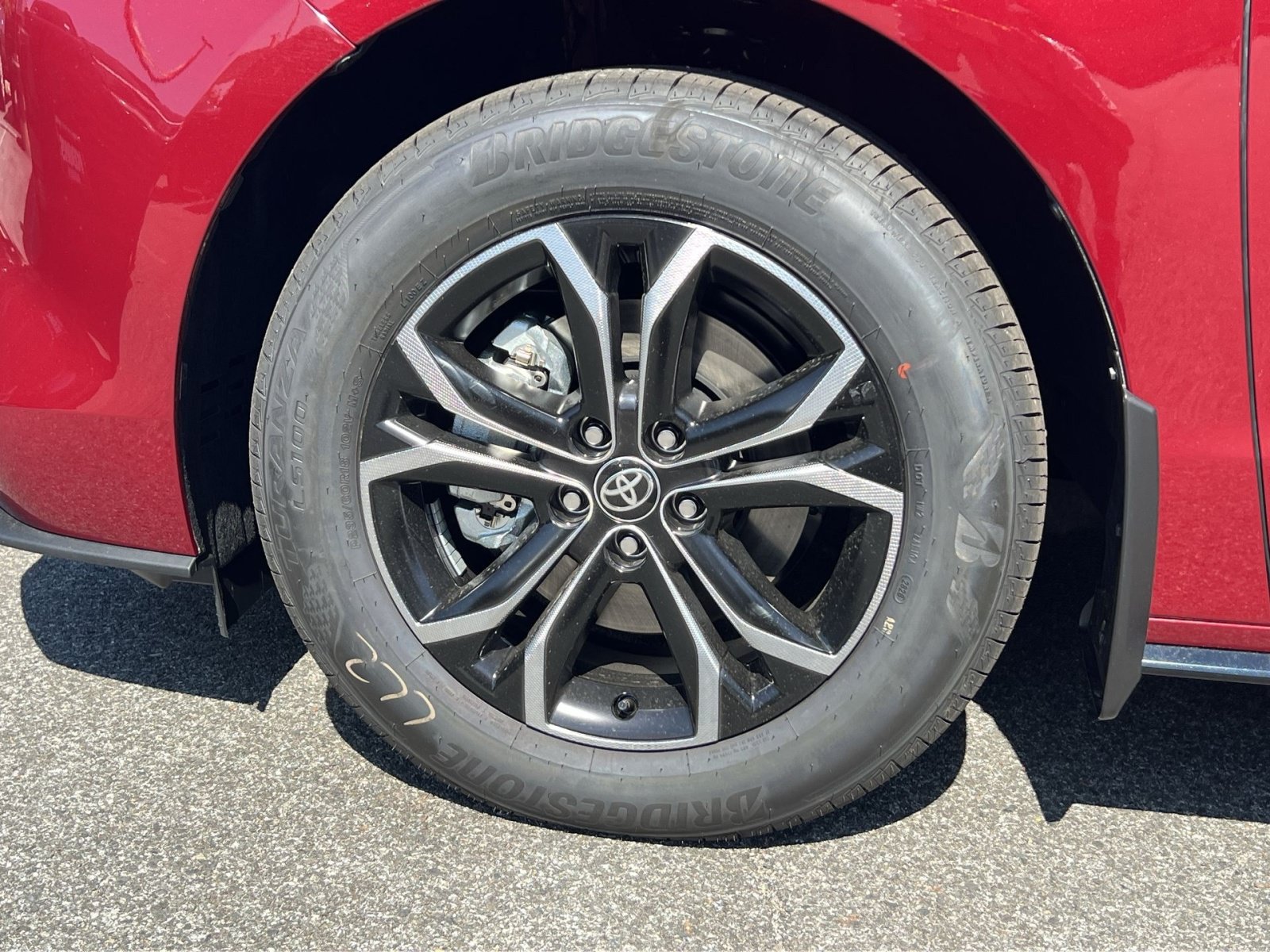New 2026 Toyota Sienna Platinum AWD/4WD image 5