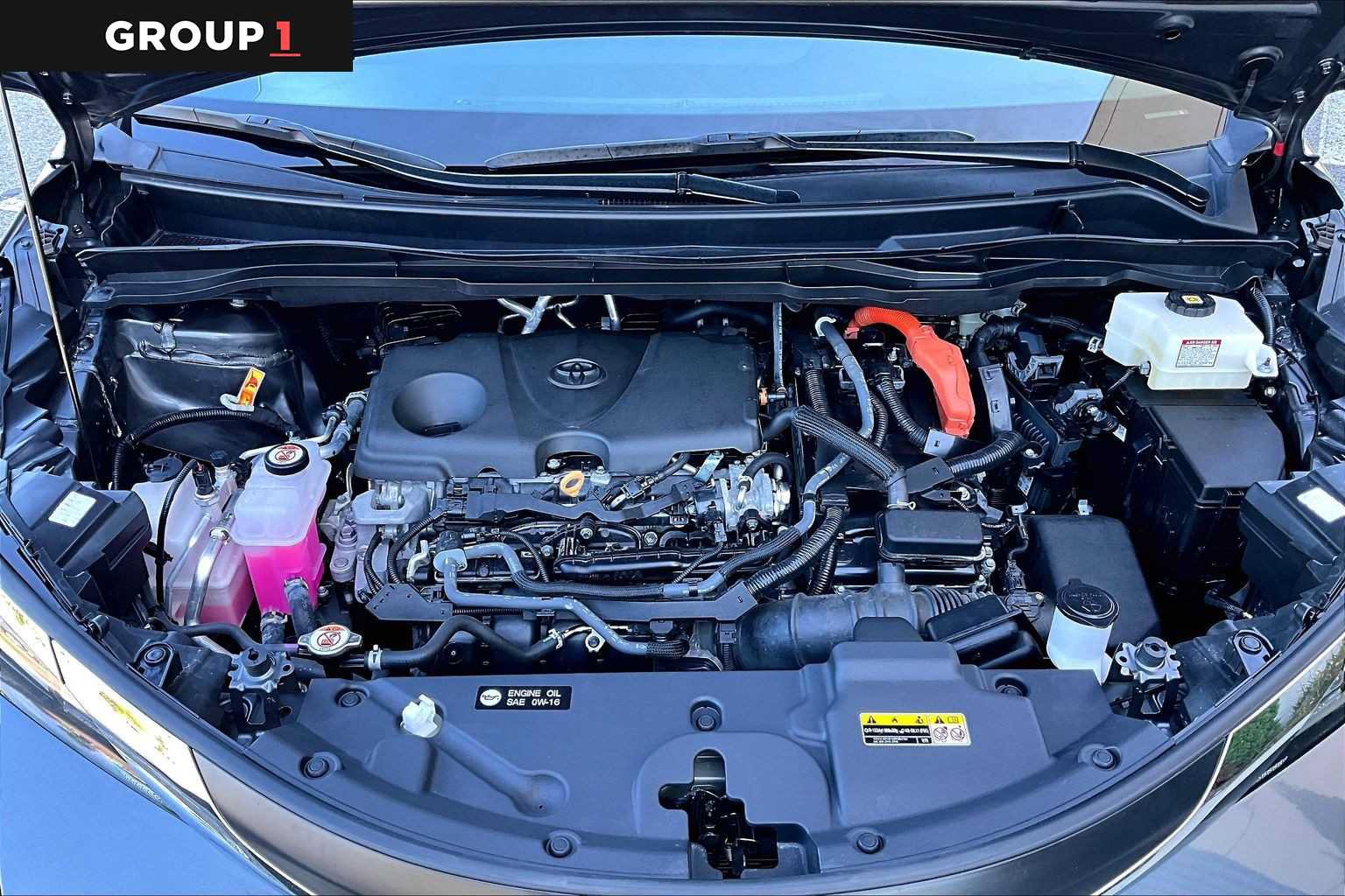 Used 2025 Toyota Sienna XLE AWD/4WD image 30