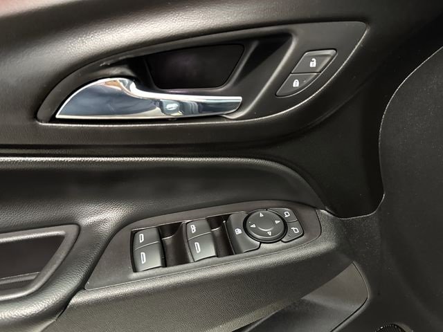 Used 2018 Chevrolet Equinox LT image 22