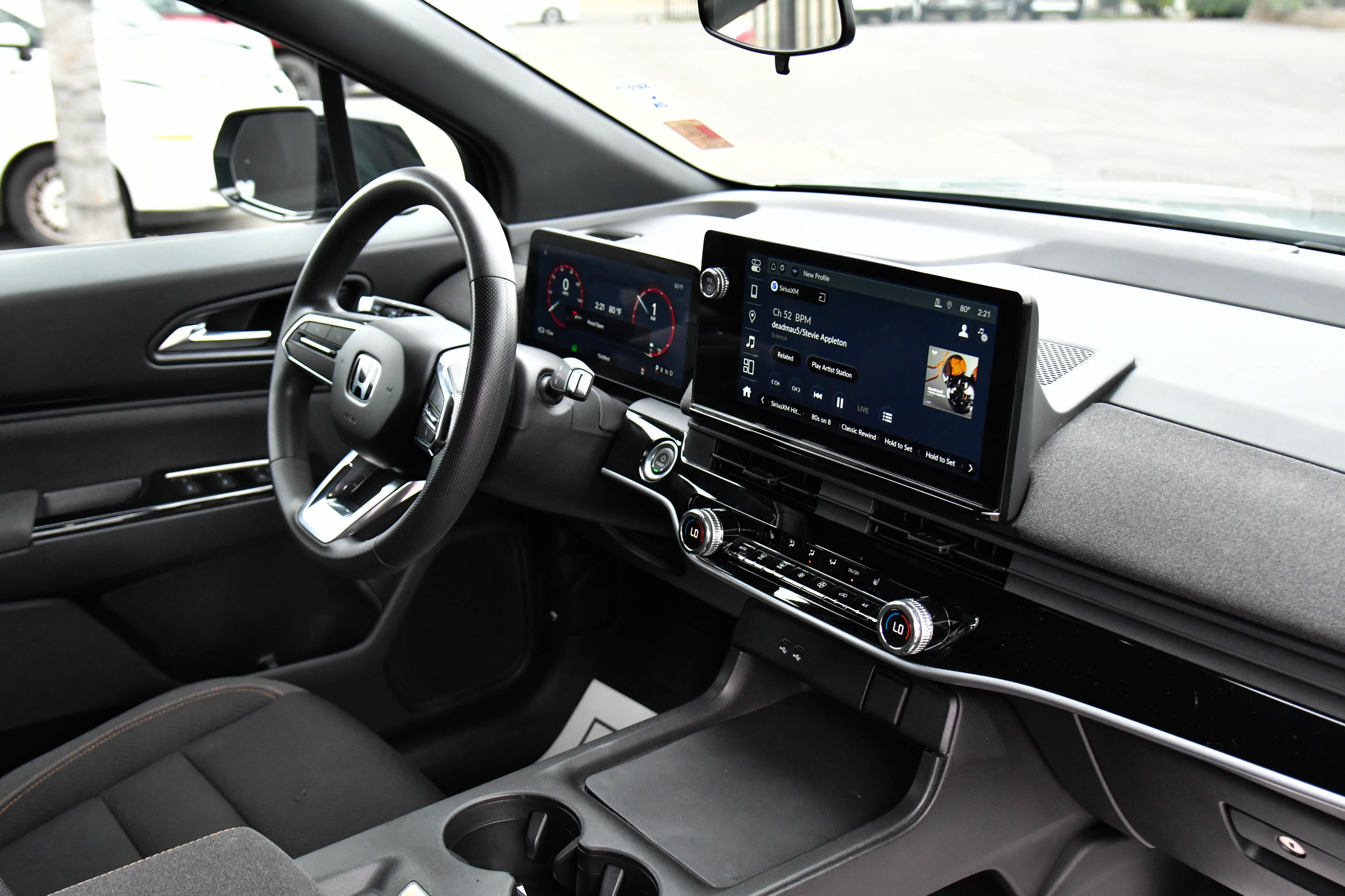 Used 2024 Honda Prologue EX image 45