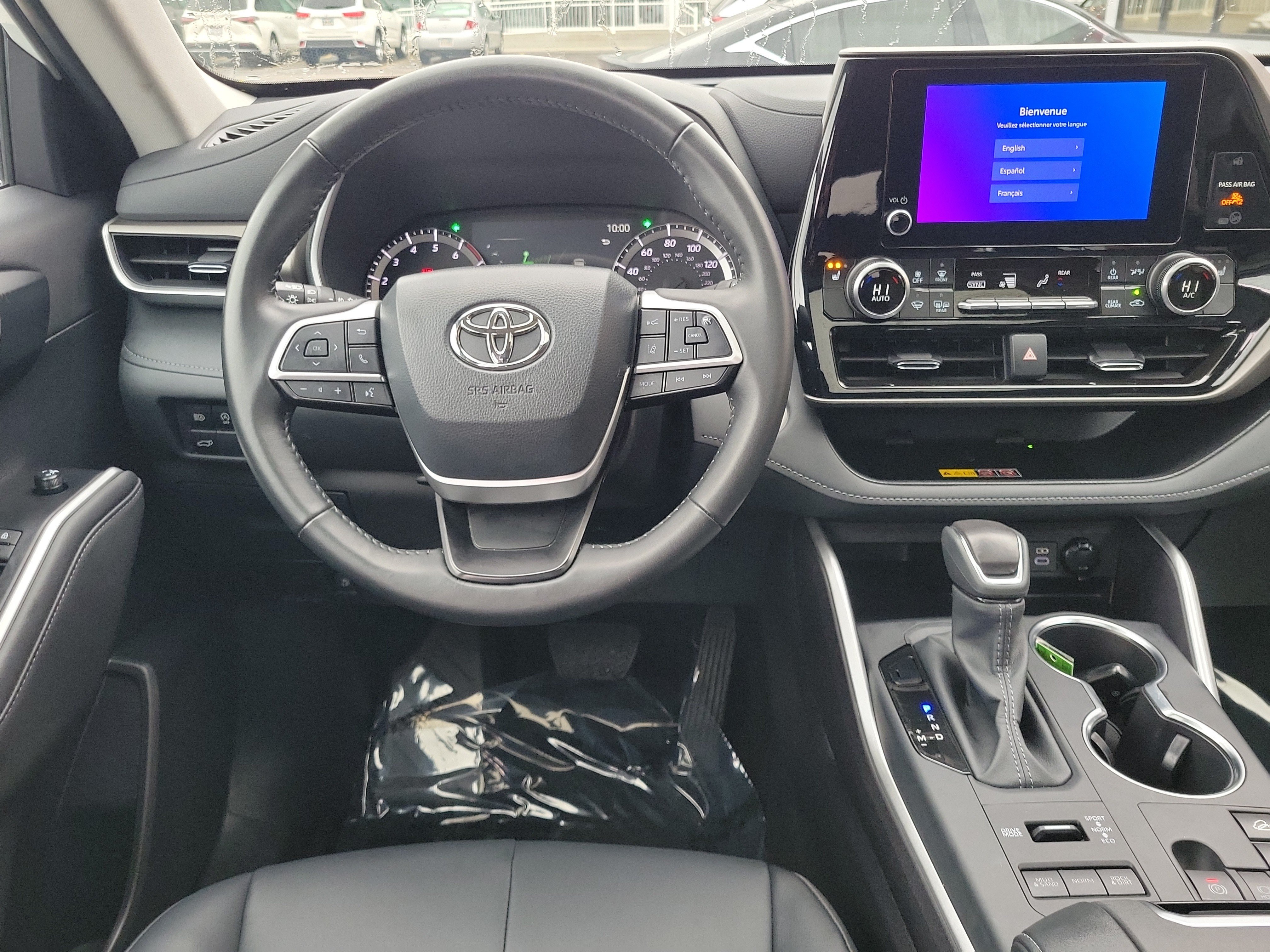 Used 2026 Toyota Highlander XLE AWD/4WD image 10