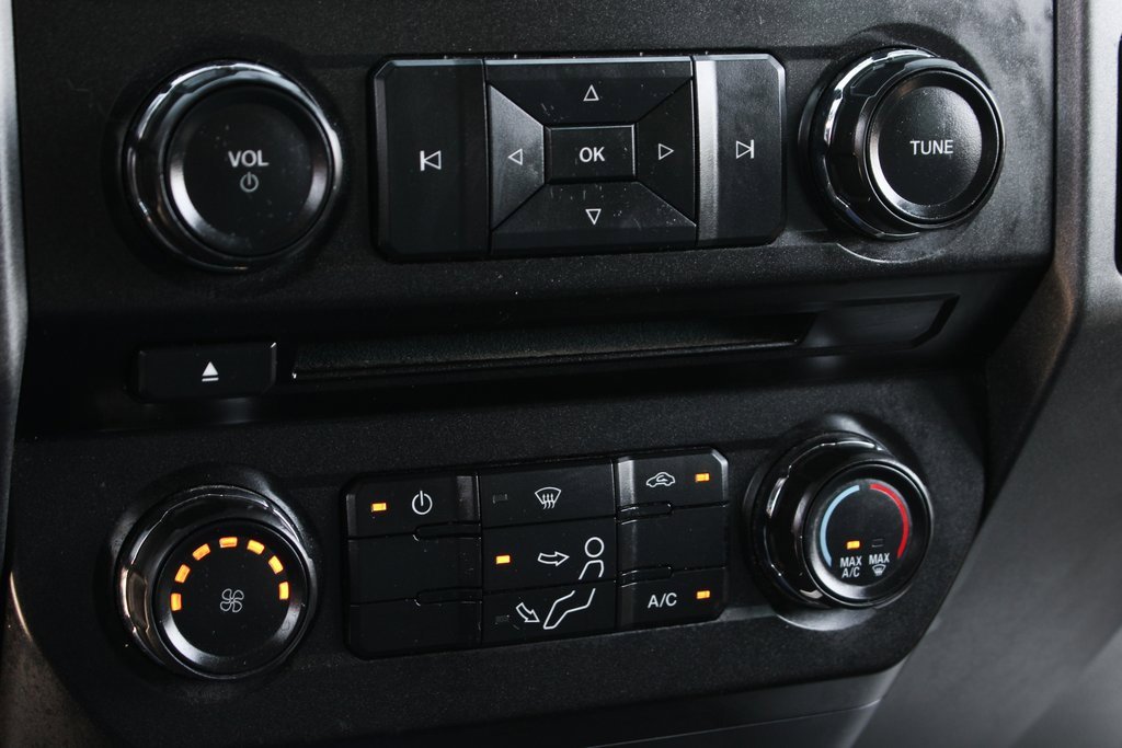 Used 2018 Ford F450 XL w/ Trailer Tow Package image 32