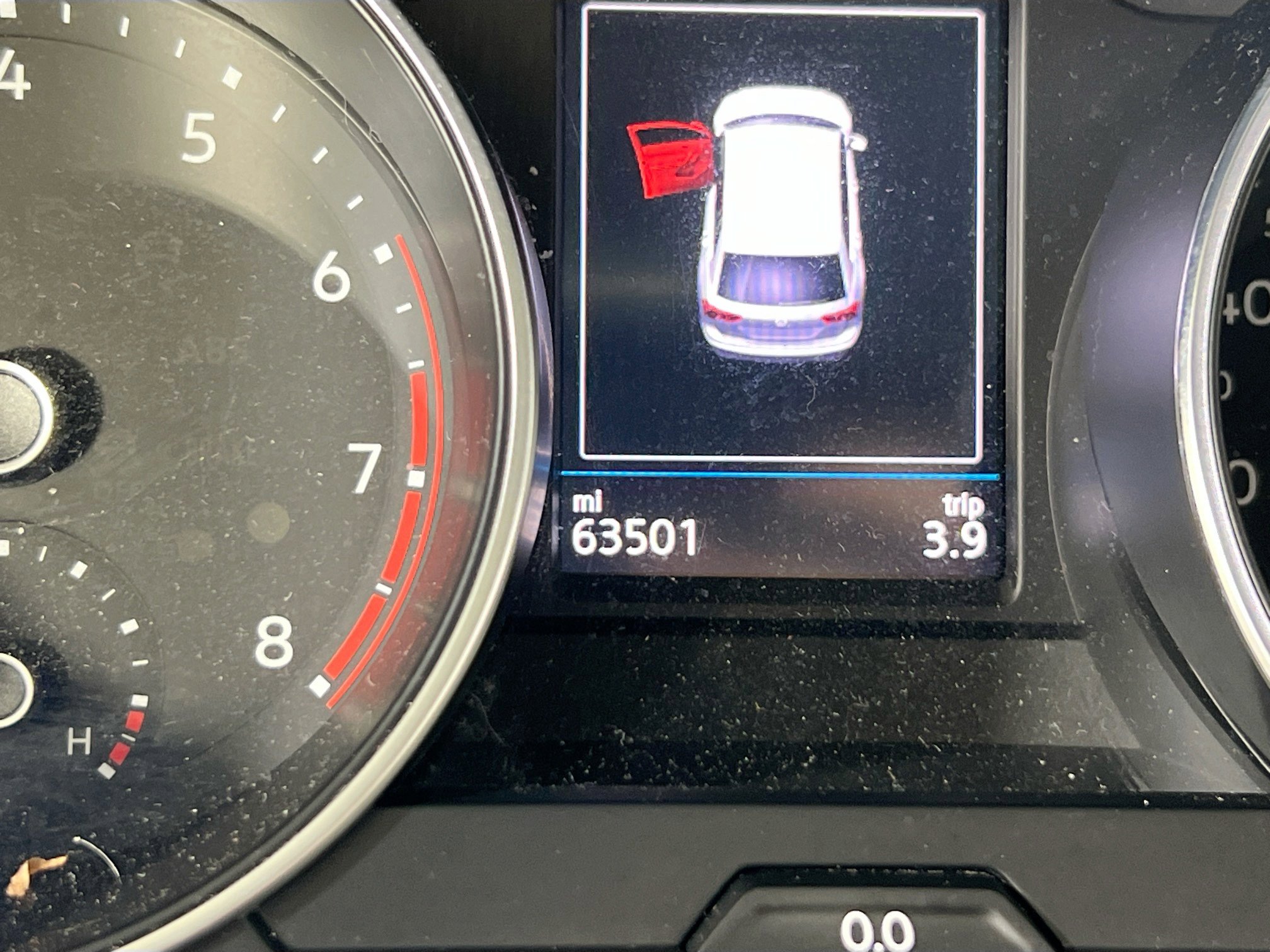 Used 2019 Volkswagen Tiguan SE w/ Panoramic Sunroof Package AWD/4WD image 12