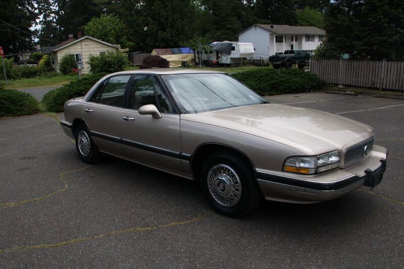 Used 1992 Buick Le Sabre Limited FWD image 2