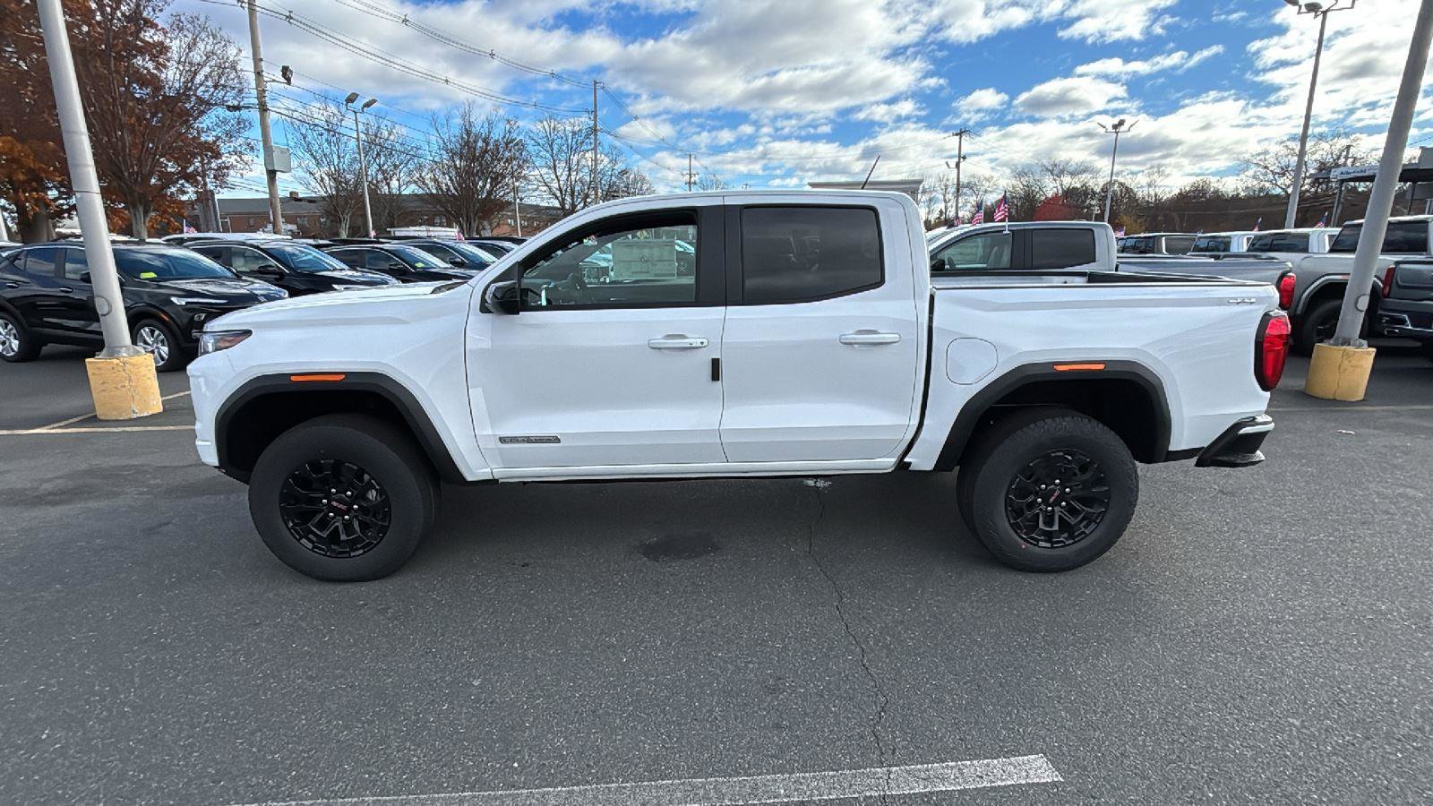 New 2026 GMC Canyon Elevation image 4