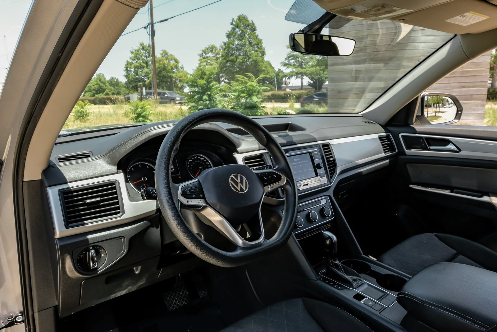 Used 2021 Volkswagen Atlas S FWD image 3