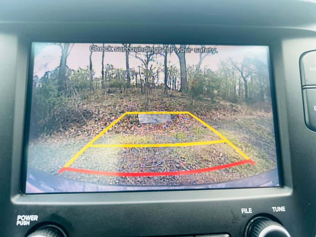 Used 2017 Hyundai Veloster image 30