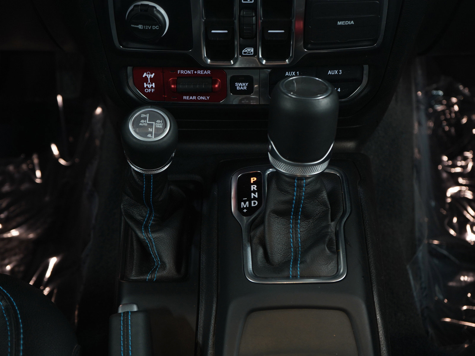 Used 2023 Jeep Wrangler Unlimited Rubicon 4xe w/ Cold Weather Group image 17