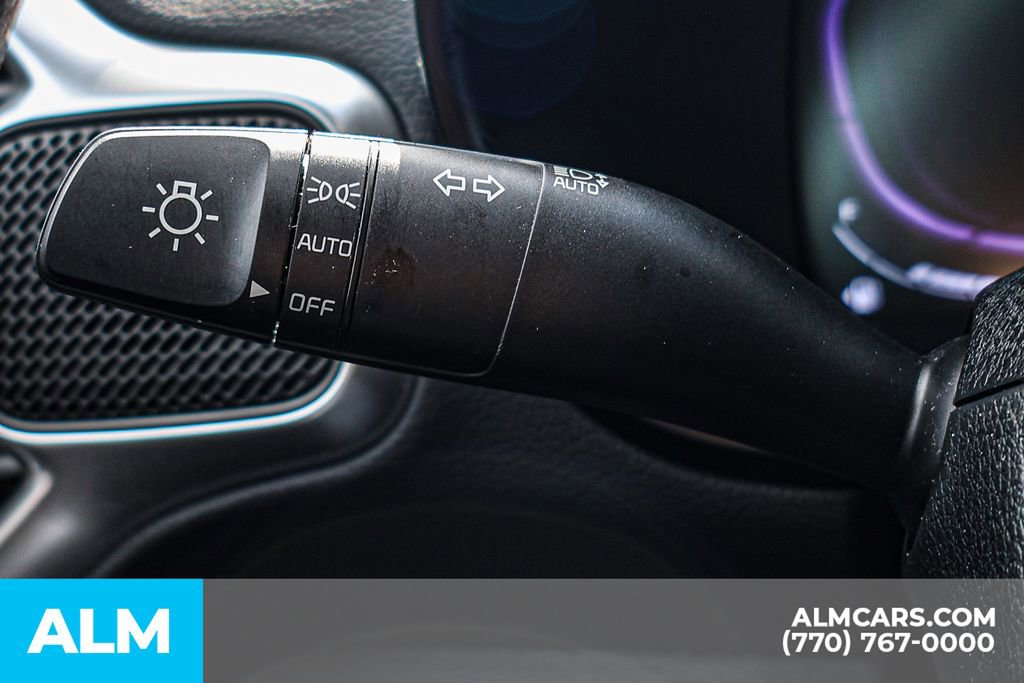 Used 2025 Kia Soul LX w/ LX Technology Package FWD image 33