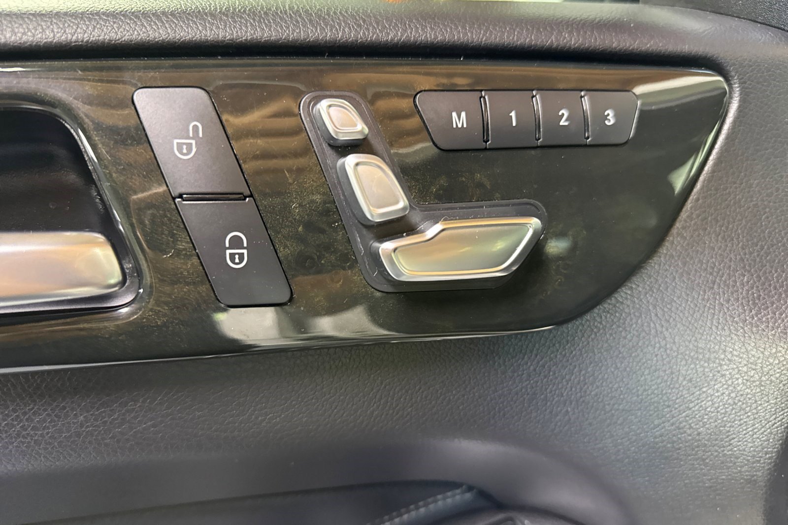 Used 2016 Mercedes-Benz GLE 350 4MATIC image 17