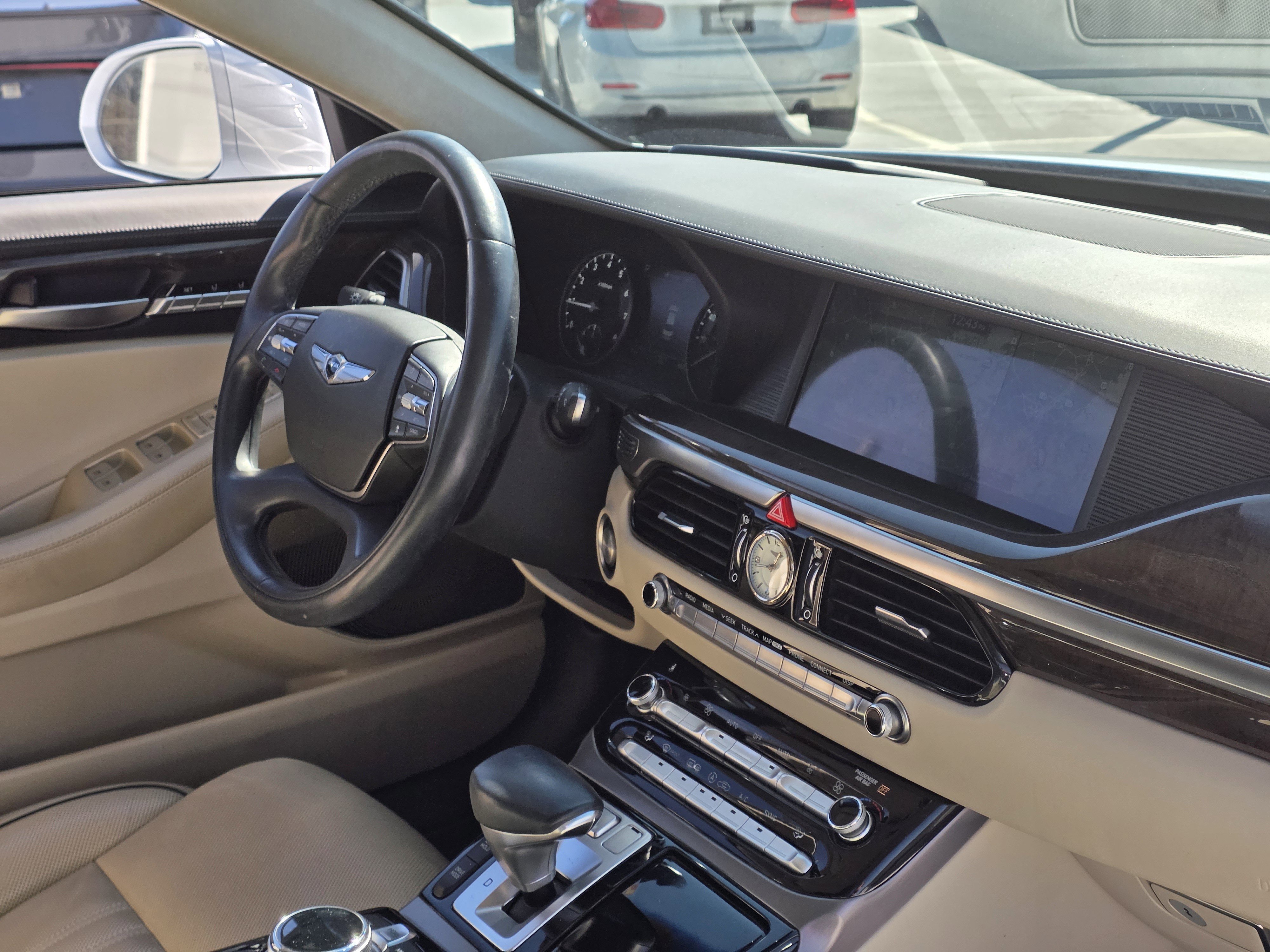 Used 2018 Genesis G90 5.0 Ultimate image 30