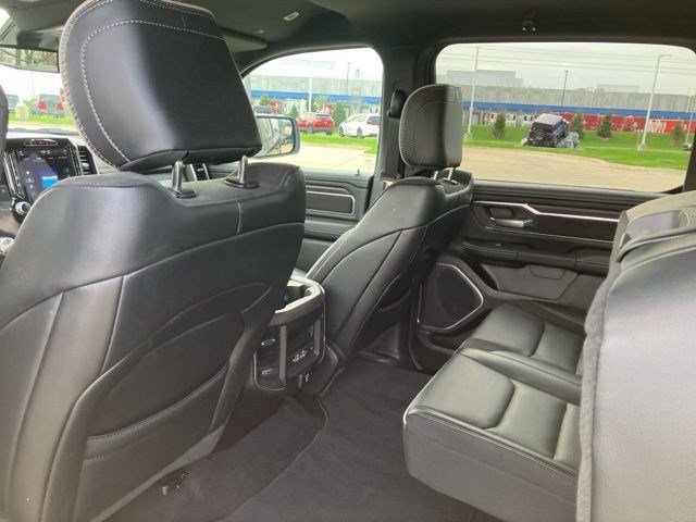Used 2025 RAM 1500 Laramie w/ Sport Appearance Package AWD/4WD image 21