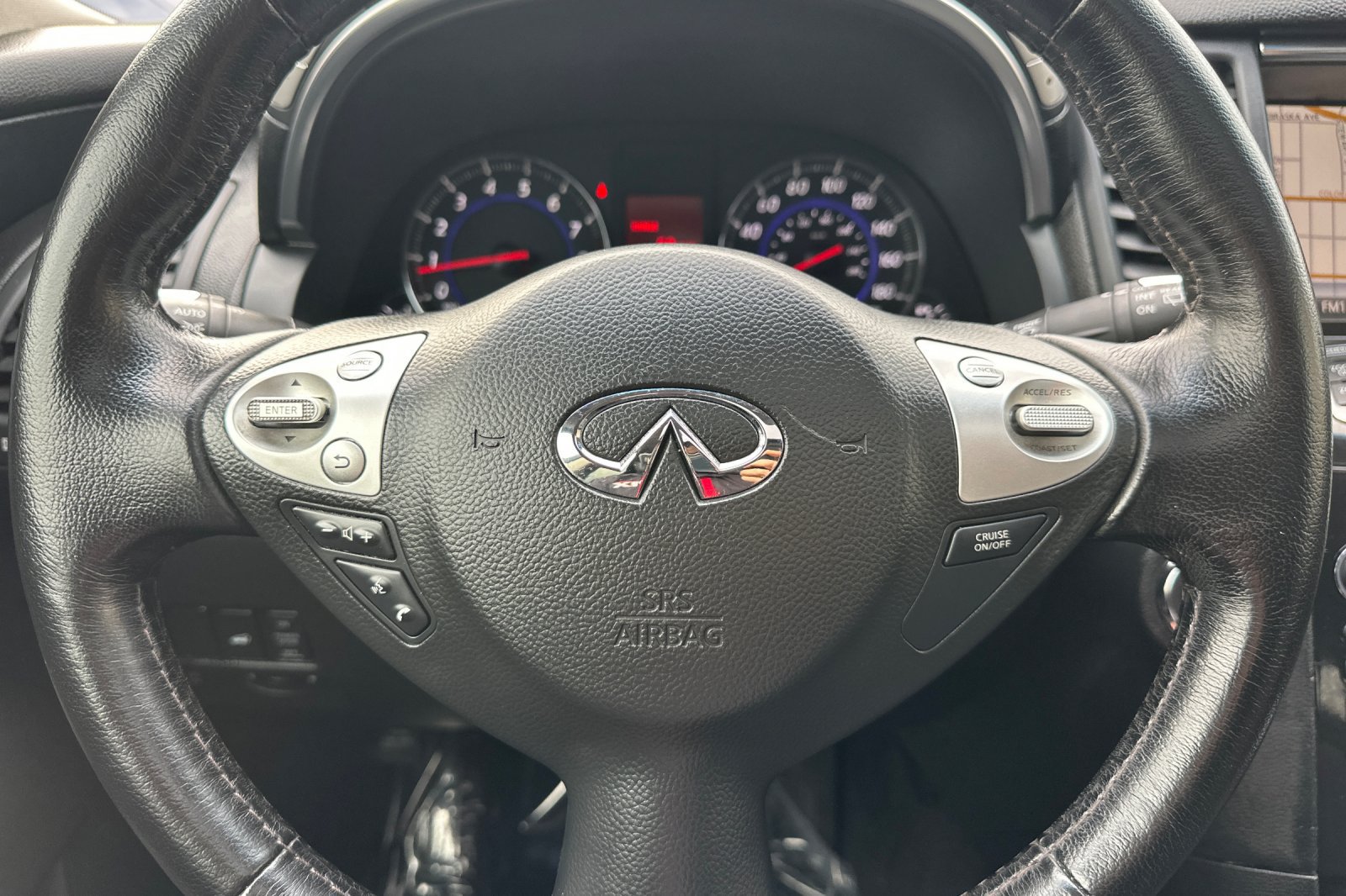 Used 2011 INFINITI FX35 2WD w/ Premium Pkg image 28