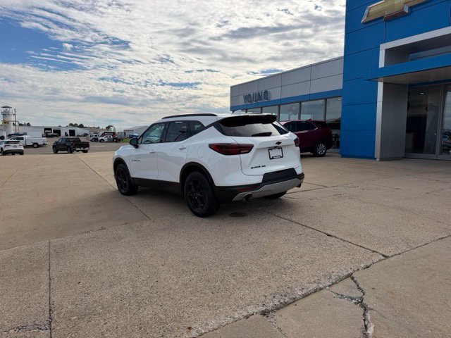 Certified 2024 Chevrolet Blazer LT w/ Convenience Package AWD/4WD image 2
