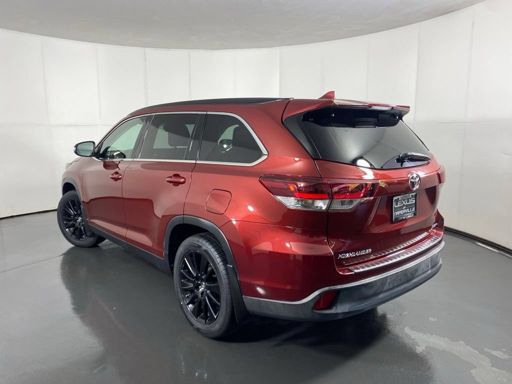 Used 2019 Toyota Highlander SE AWD/4WD image 8