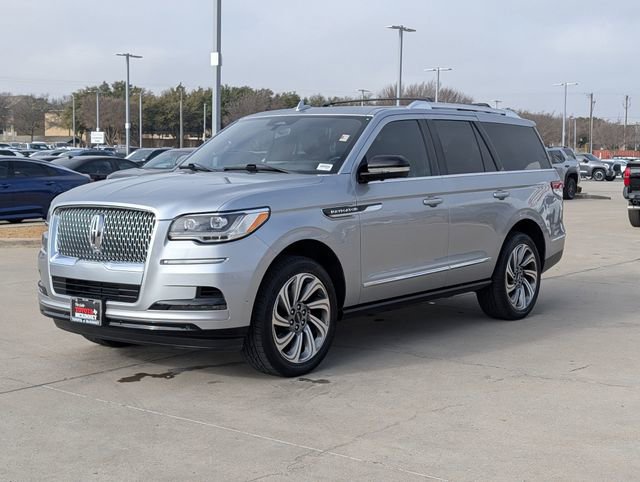 Used 2022 Lincoln Navigator Reserve image 10