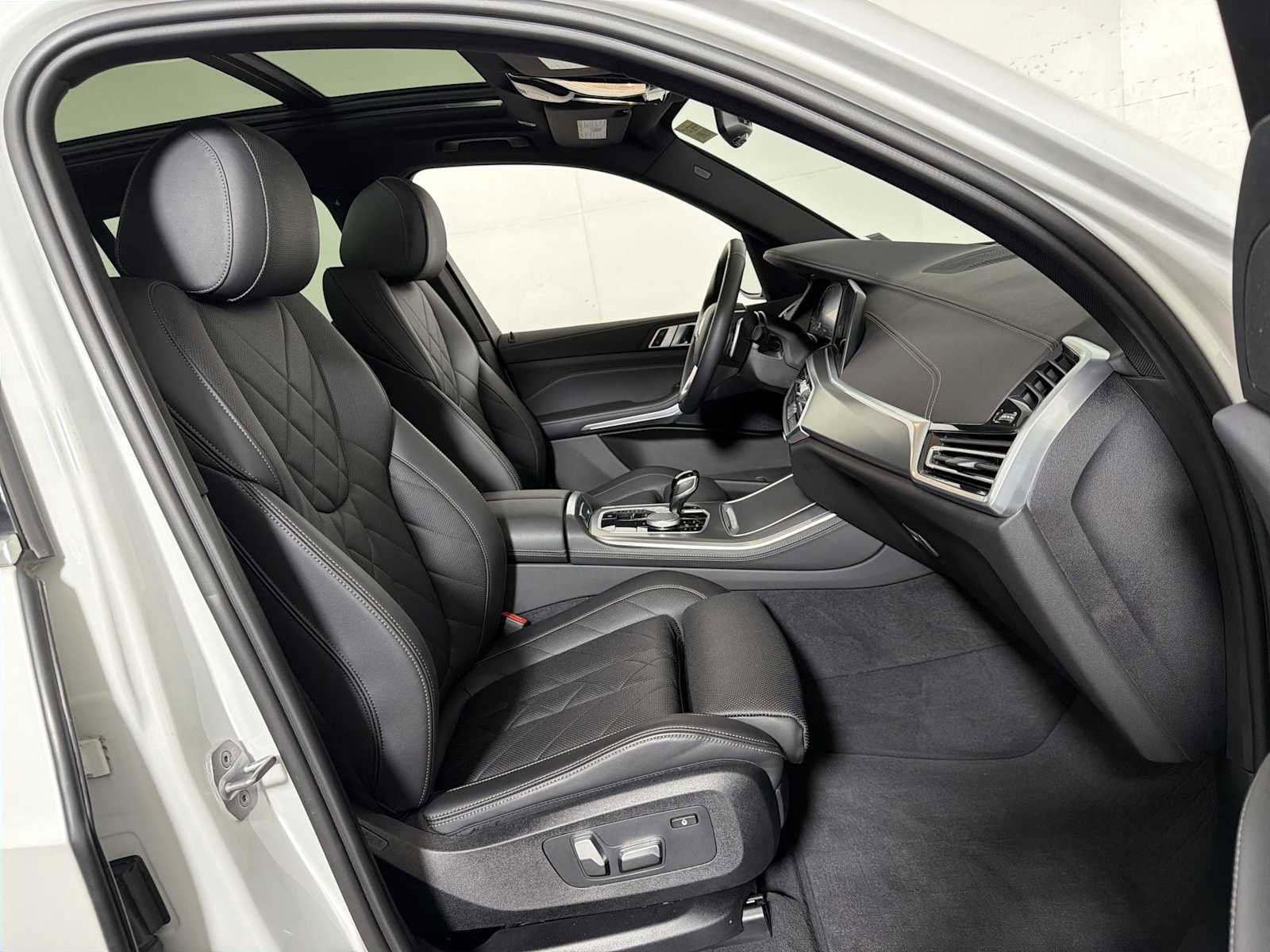 Certified 2023 BMW X5 xDrive40i w/ Premium Package image 25