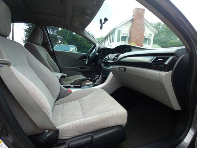 Used 2014 Honda Accord EX image 19
