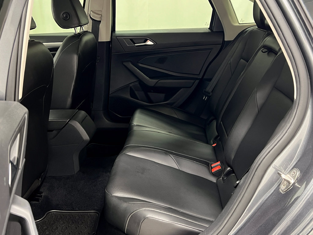 Used 2019 Volkswagen Jetta SE FWD image 29