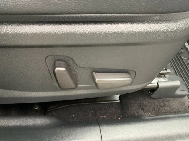 Used 2020 Hyundai Santa Fe Limited image 12